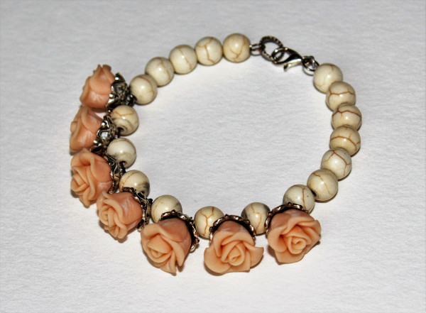 Armband "Pfirsich farbene Rosen"