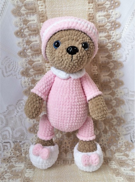 Gehäkelter Teddybär mit Schlafanzug, Amigurumi