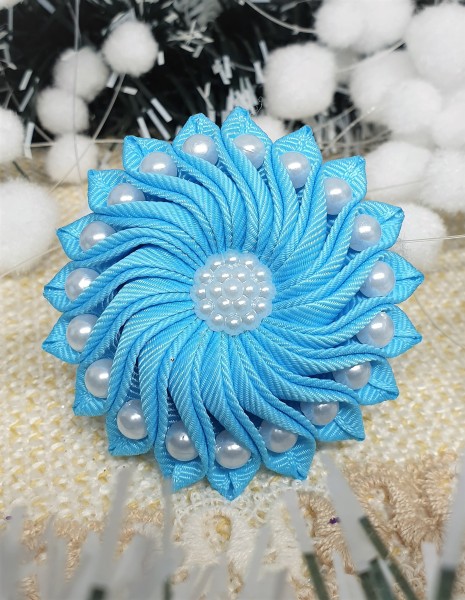 Haargummi Kanzashi Blumen, Haarschmuck blau Kopfschmuck, Kinderhaargummi mit Perlen